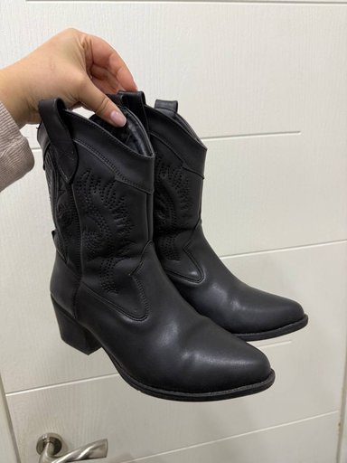 Ботинки, казаки