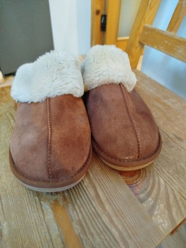 Меховые тапки из Next