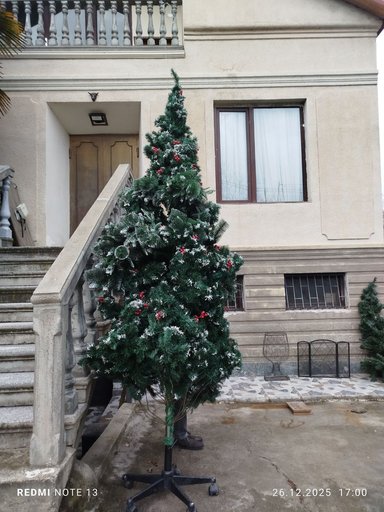 Большая новогодняя елка