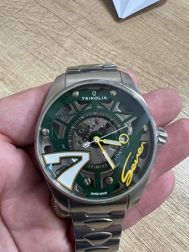 Часы грузинского бренда Tsikolia
