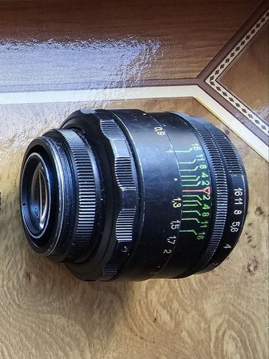 Объектив Neewer 35mm f/1.1