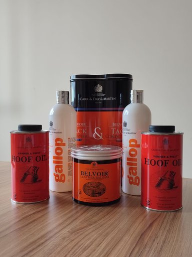 Новый комплект жидкостей для ухода за лошадью