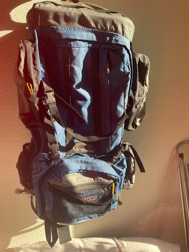 Легендарный JanSport Scout — Рюкзак с внешней рамой