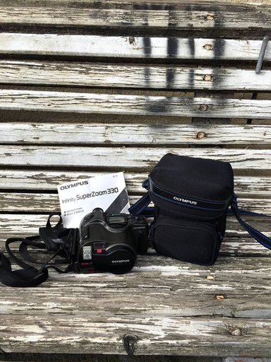 Olympus Super Zoom 330