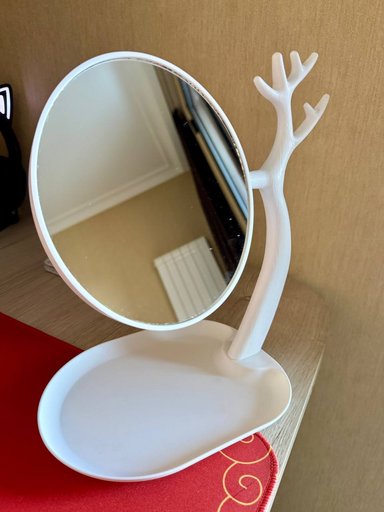 Зеркало с подставкой