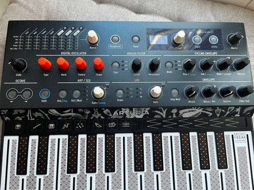 Синтезатор Arturia Microfreak