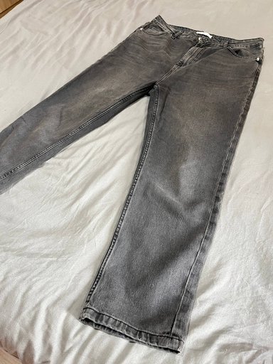 Серые женские джинсы