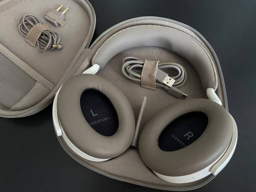 Беспроводные наушники Sennheiser Momentum 4