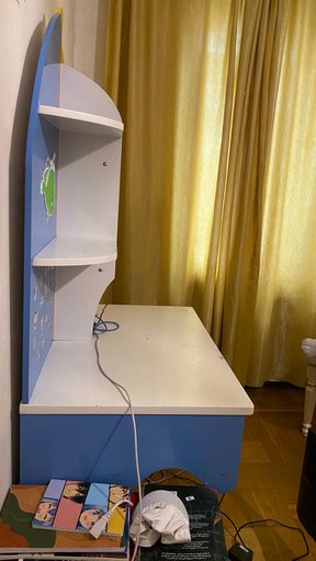 Стол, очень вместительный