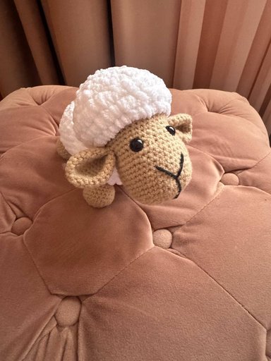 Вязанная игрушка амигуруми - овечка