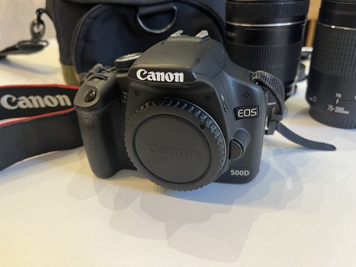 Canon EOS 500D + комплект