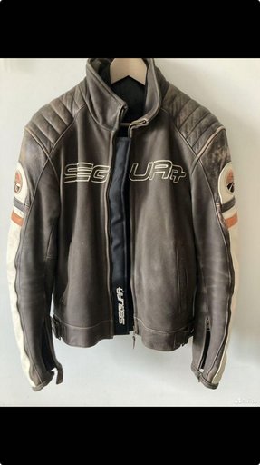 Мотокуртка кожаная в хорошем состоянии