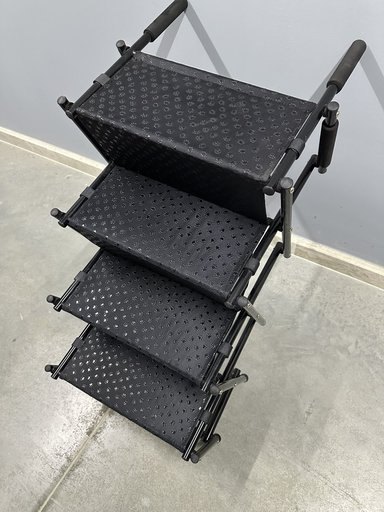 Дверца для кошек и маленьких собак