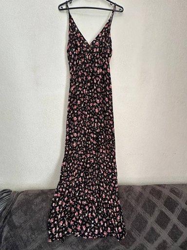 Летний сарафан с цветочным принтом