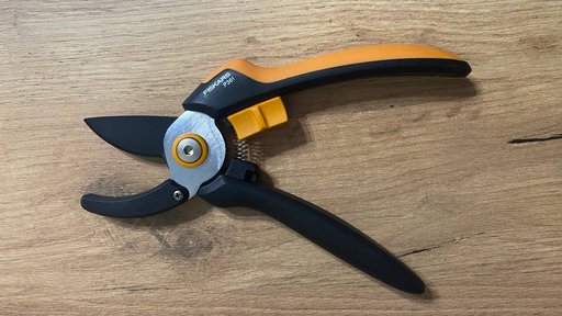 Новый секатор Fiskars
