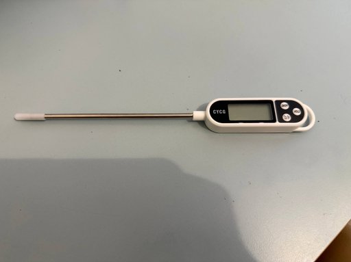 USB ночник в виде космонавта на фоне луны