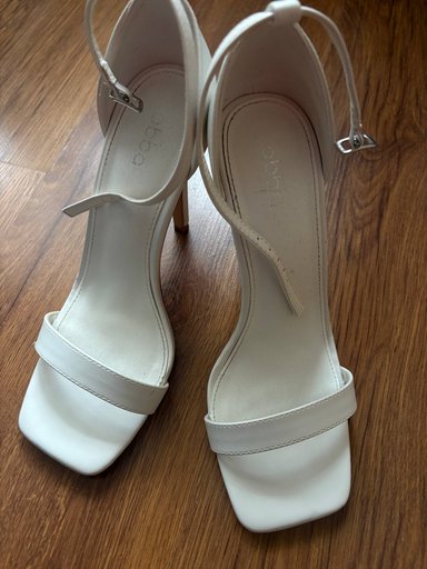 Жемчужно-белая сумка