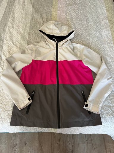 Лёгкая куртка-ветровка