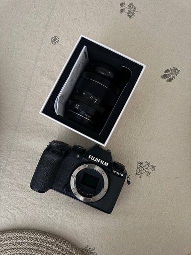 Fujifilm X-S10 + объектив Fujinon 18-55mm + аксессуары